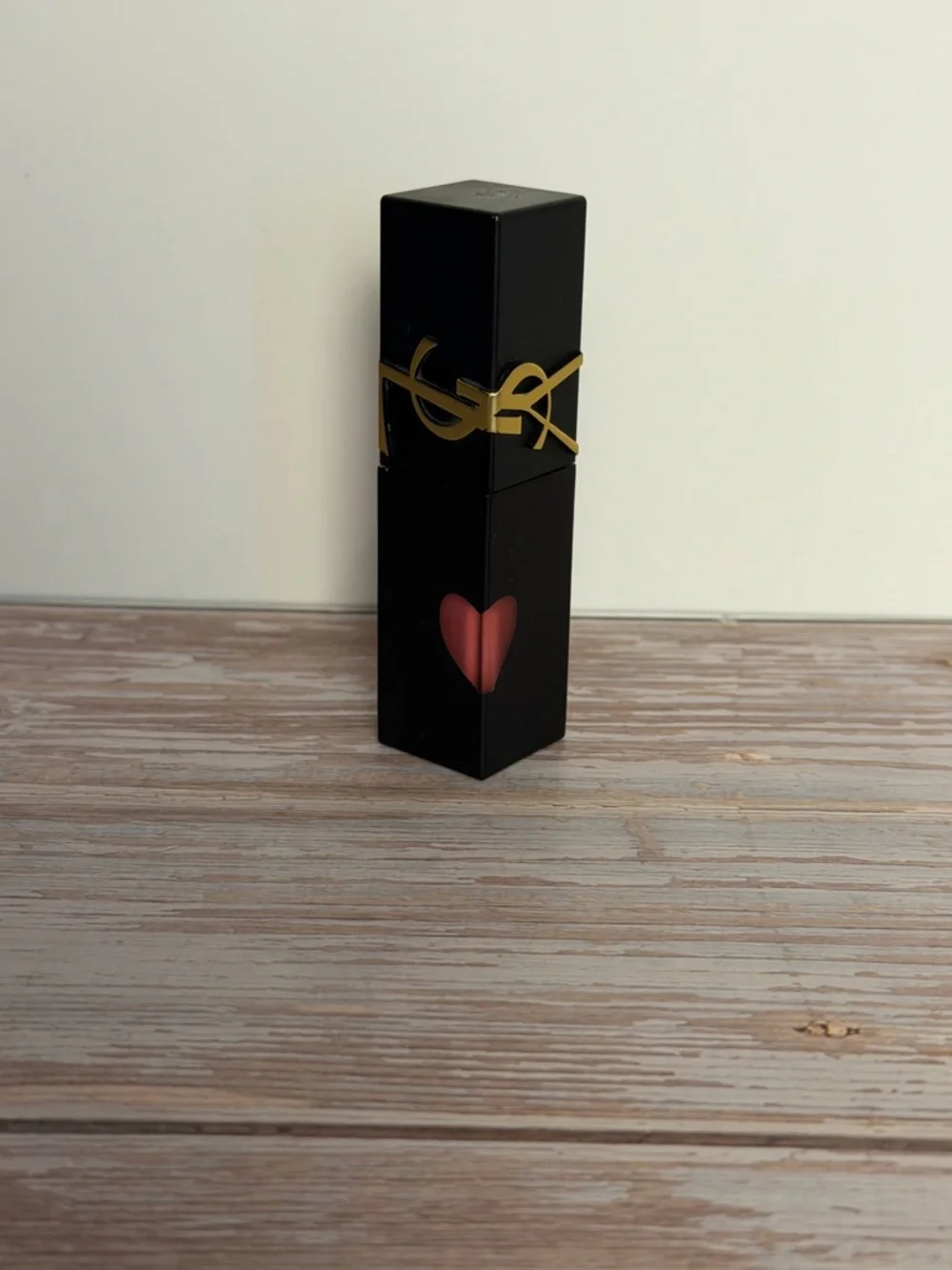Yves Saint Laurent Blurring Matte Liquid Lip Stain - Picture 4 of 5